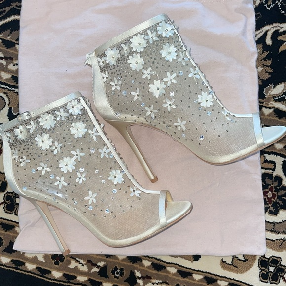 Badgley Mischka Booties - Picture 4 of 15
